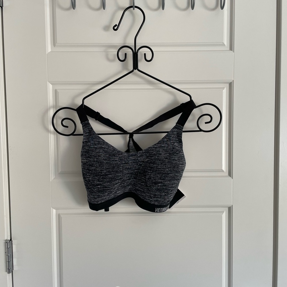 Sports bra 32DD